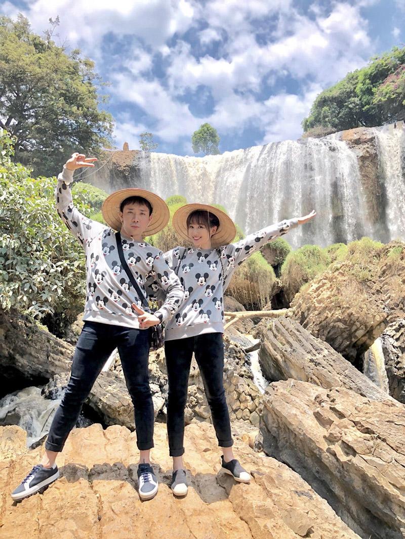 Đệ nhất nghiện mặc đồ đôi với vợ đích thị là Trấn Thành, đến màu son môi cũng bắt chước-7