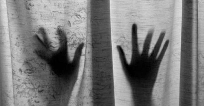 Vụ án làm rung chuyển Ấn Độ: Người phụ nữ đốt vùng kín của bé trai 13 tuổi sau khi bị từ chối quan hệ-1