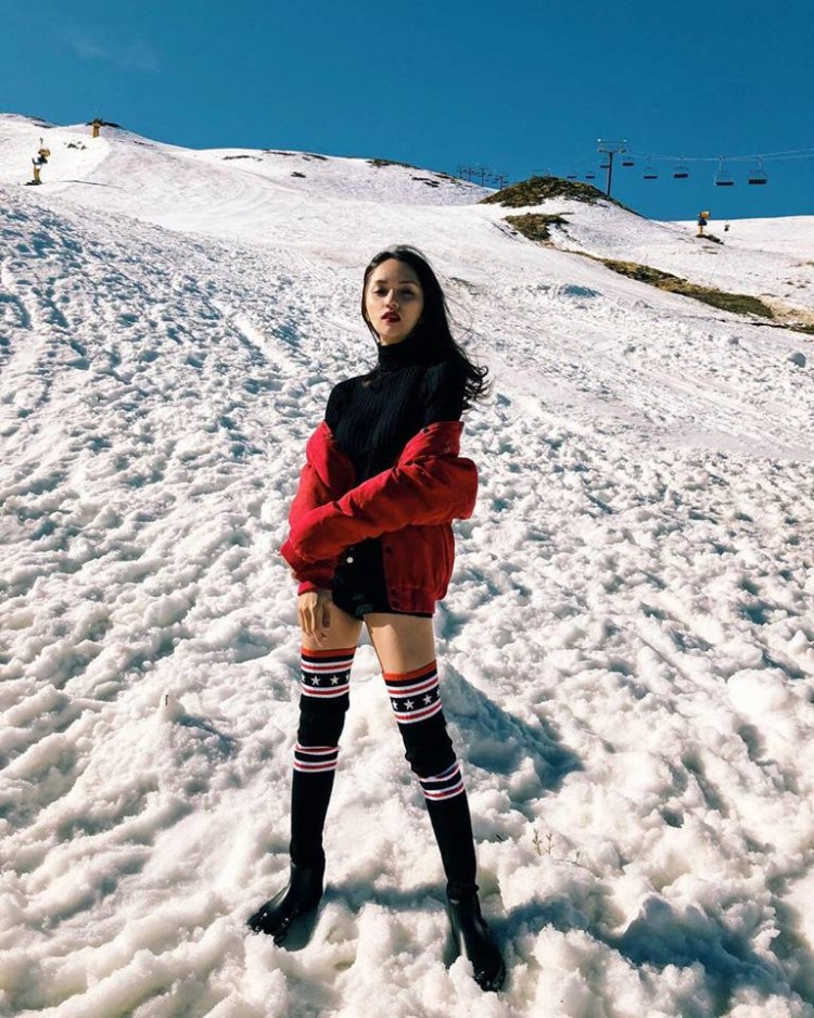 Street style sao Việt: Thanh Hằng - Minh Hằng chất chơi đẹp cả đôi, Hà Tăng tối giản vẫn thần thái-2