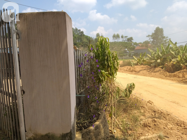 Bé gái 6 tuổi thơ ngây kể lại giây phút bị hàng xóm kéo vào buồng xâm hại-3