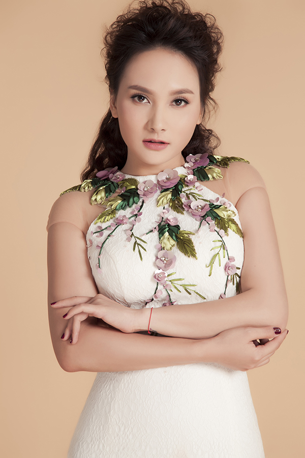 Nàng dâu quốc dân Bảo Thanh khéo léo khoe đường cong với đầm dạ hội kiêu sa-3