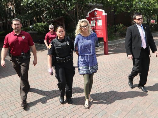 17 năm sau khi bị cá sấu ăn, hài cốt nạn nhân bỗng được tìm thấy, âm mưu khủng khiếp bất ngờ bị bại lộ-6