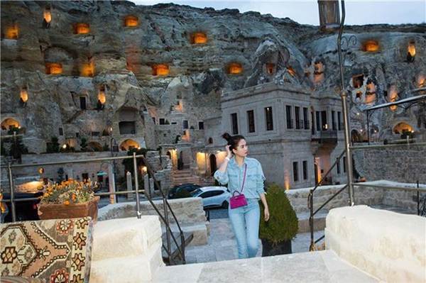 Ngọc Trinh hóa vũ công đón bình minh bên Vũ Khắc Tiệp-5