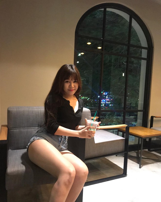 Bạn gái thủ môn Lâm Tây lột xác ấn tượng nhờ giảm 11kg-11