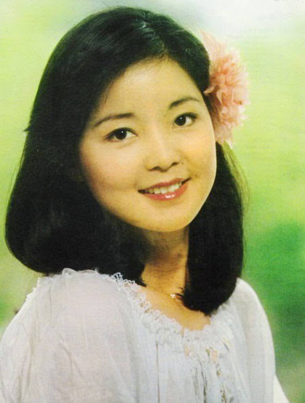 Đặng Lệ Quân: Ước mơ mặc áo cưới chưa một lần thành hiện thực và mối tình dở dang khiến Thành Long mãi trăn trở-6