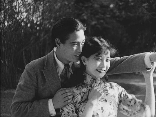 Nguyễn Linh Ngọc - Từ huyền thoại điện ảnh một thời đến cái chết bất ngờ ở tuổi 25 làm rúng động làng giải trí-4