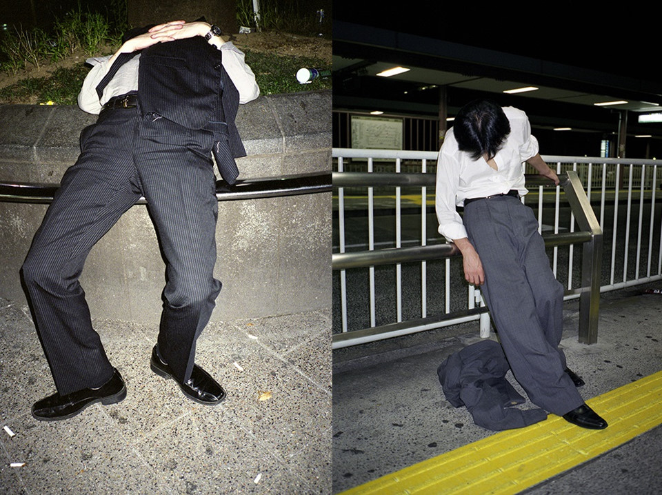 Bị công việc ám sát - người Nhật ngủ màn trời chiếu đất sau giờ làm-8