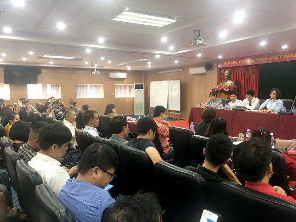 Cao ốc bị siết nợ, số phận khách hàng mua chung cư ai lo?-2