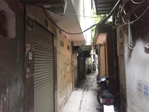 Vụ bé trai 6 tuổi bị bố dượng tẩm xăng đốt: Trước lúc mất, cháu chỉ hỏi bố Linh có sao không mẹ...-4