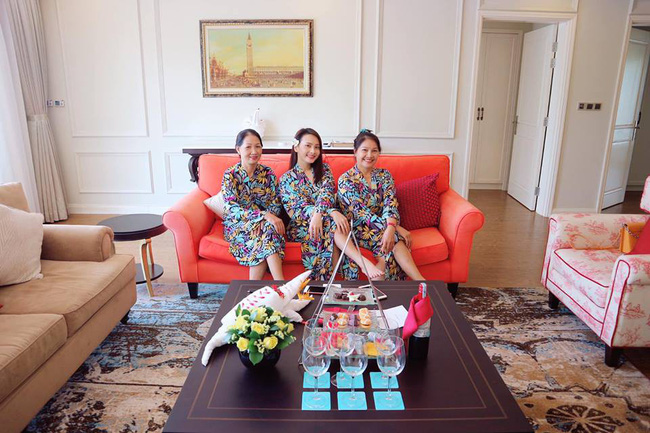 Đăng ảnh sống chung với mẹ chồng ngoài đời thực, Bảo Thanh không ngờ được fan nhận xét thế này-1