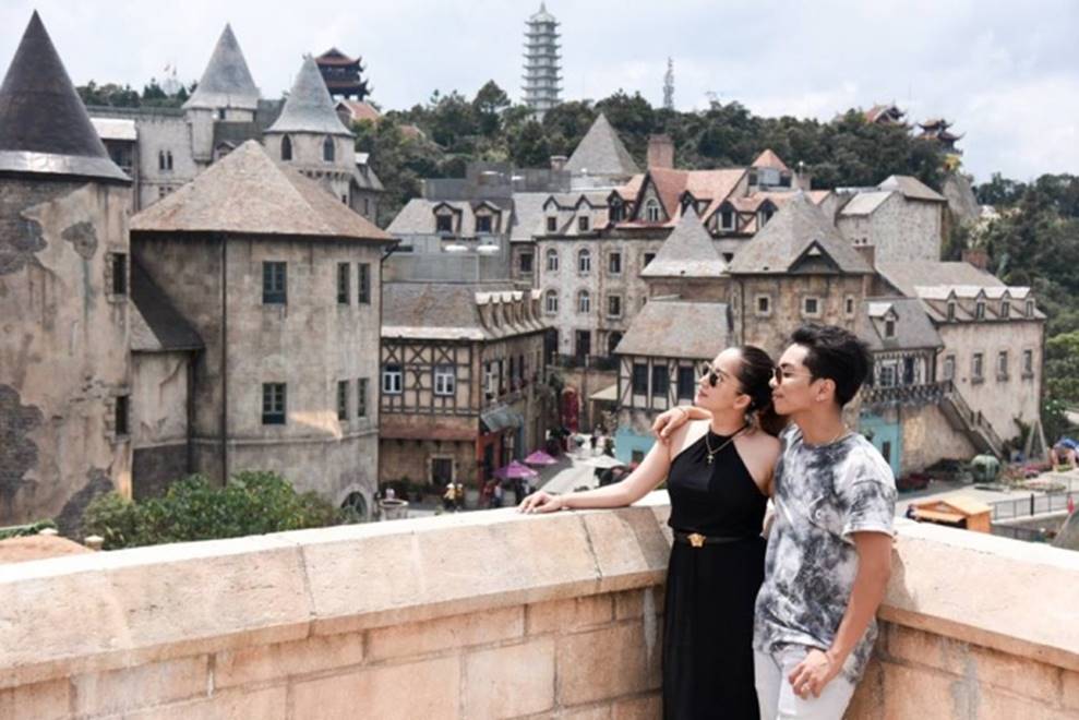 Khánh Thi - Phan Hiển tình bể bình trong loạt ảnh du lịch Đà Nẵng và Hội An-2