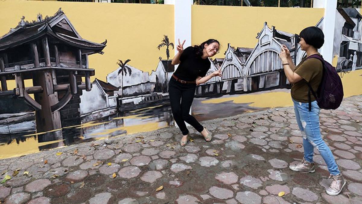 Bất ngờ với tường bao nhà trường thu hút check in-4