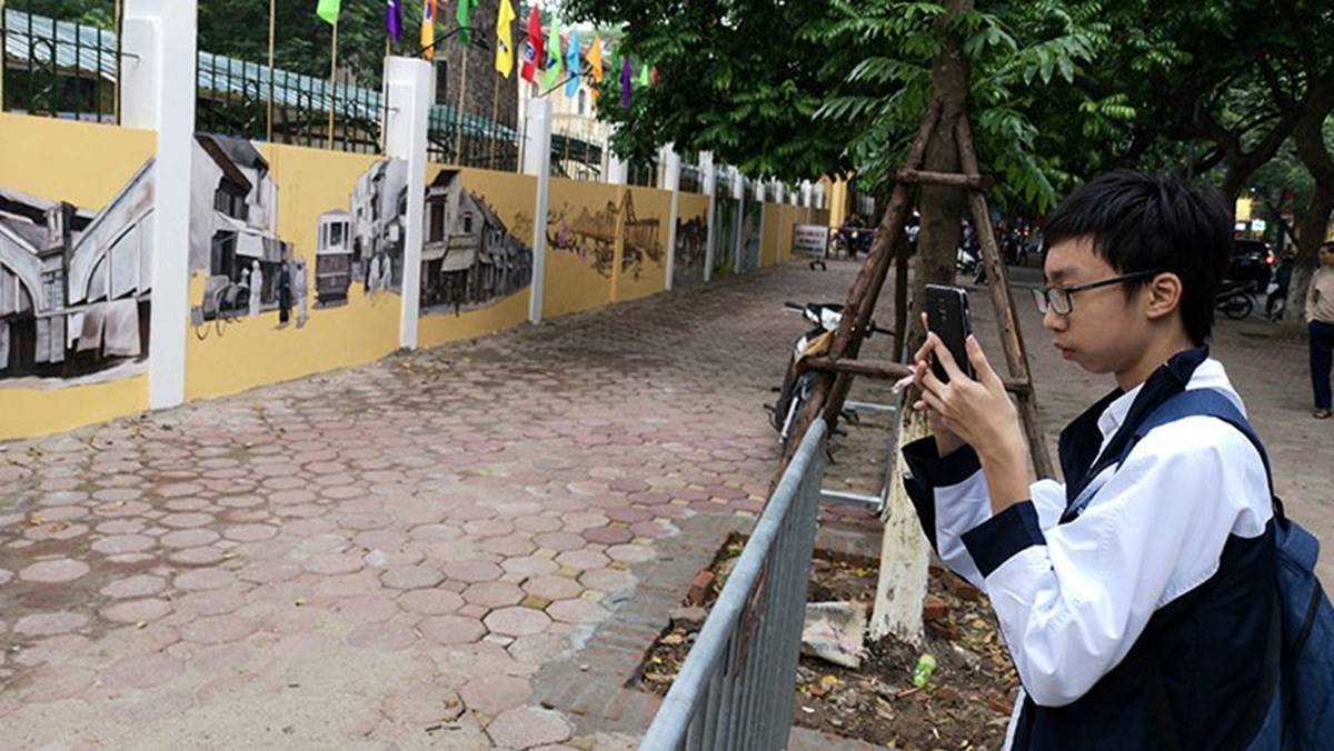 Bất ngờ với tường bao nhà trường thu hút check in-6