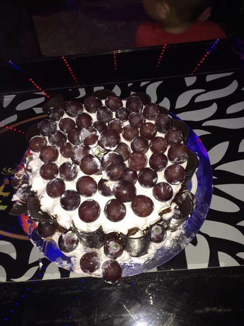 Đặt bánh sinh nhật hình gà con, mẹ trẻ tá hỏa khi nhận thành phẩm-11