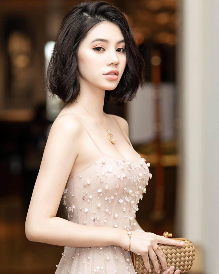 Đâu cần tóc dài đen nhánh, những nàng Hoa hậu Việt với mái tóc ngắn vẫn dư sức đổi đời-7