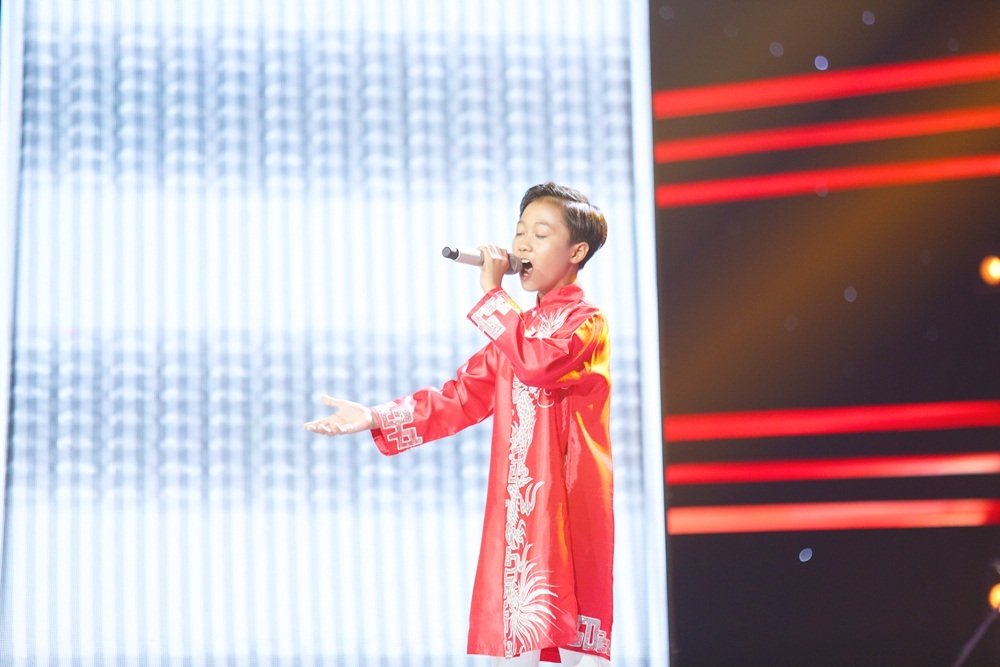 Cậu bé 12 tuổi hát Opera khiến HLV Giọng hát Việt nhí ‘đứng hình’-7