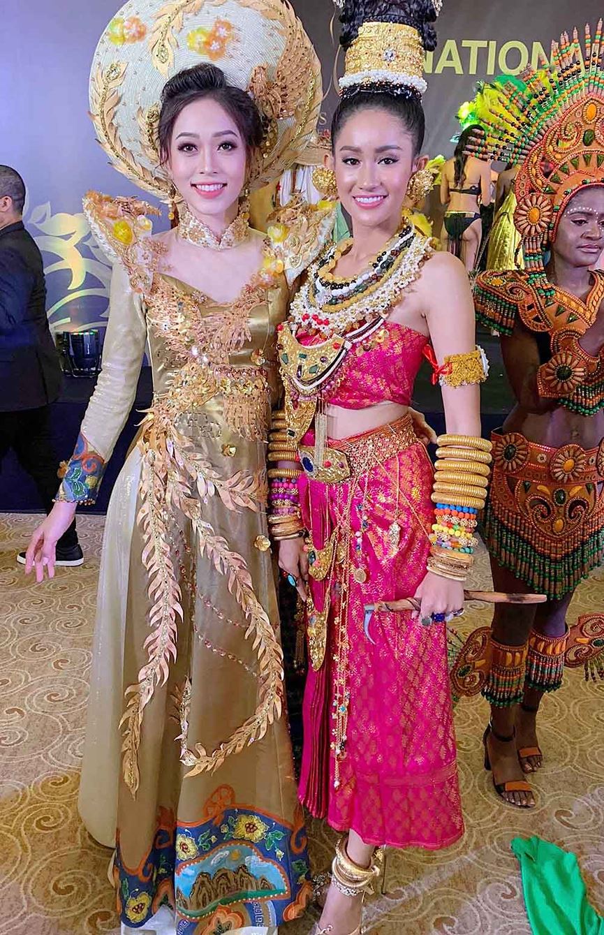 Phương Nga lộng lẫy trong hậu trường phần thi trang phục dân tộc-8