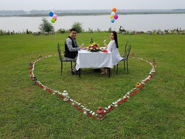 Nhan sắc gợi cảm của vợ Vũ mặt sắt phim Quỳnh búp bê-2