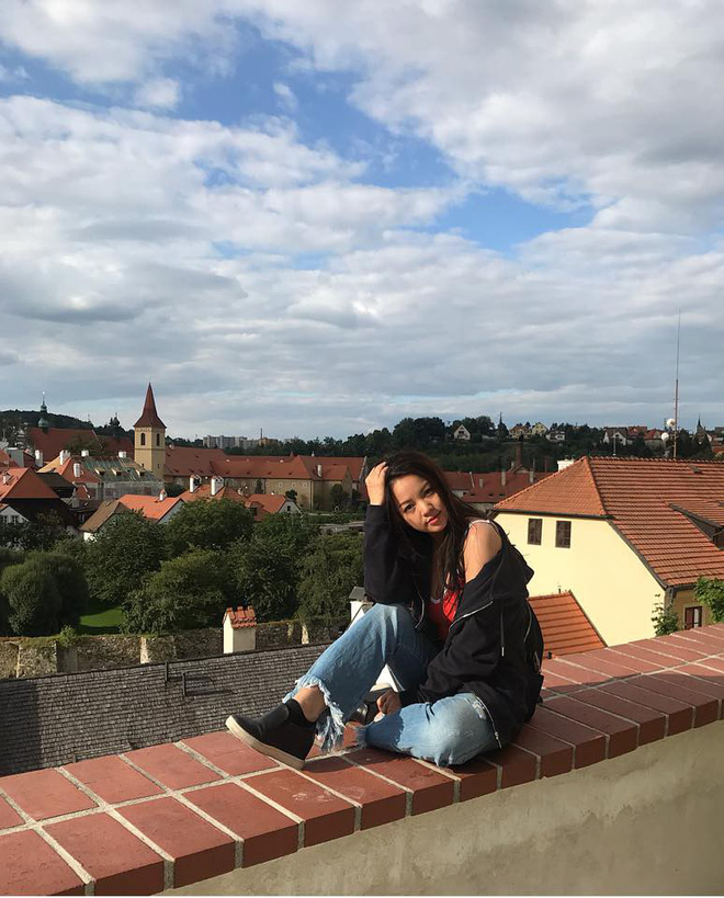 Nhan sắc gợi cảm của vợ Vũ mặt sắt phim Quỳnh búp bê-10