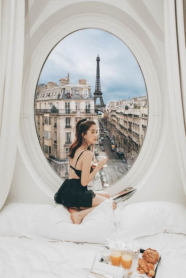 Ngọc Trinh diện nội y ren gợi cảm đầy khiêu khích-8