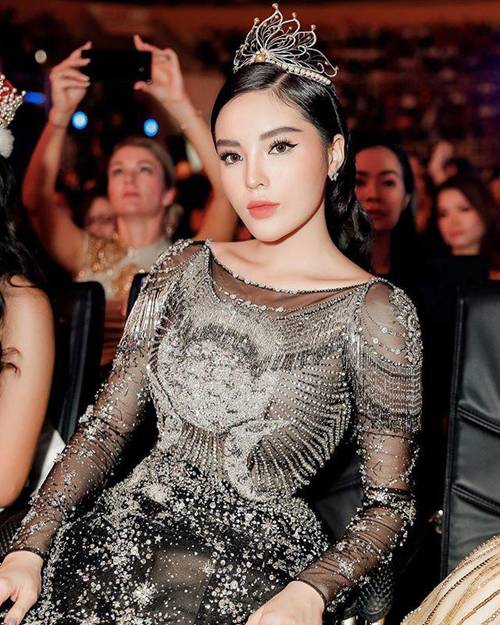 Nhờ Kỳ Duyên, Nhã Phương mới thấy màu son và cách tô son cũng có thể dìm hàng nhan sắc-3