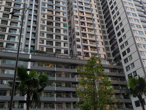 Hà Nội: Đang vui chơi tại chung cư, một cháu bé nghi bị người lớn hành hung đến nhập viện