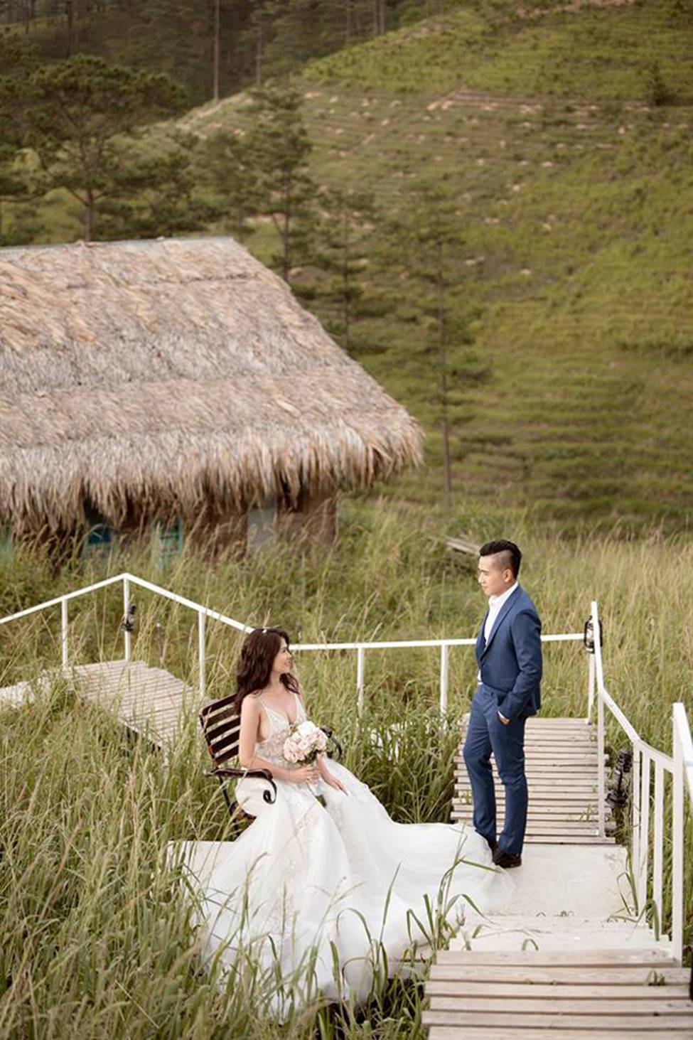 Chị gái diện váy cưới quá nóng bỏng, nữ hoàng nội y cũng phải ghen tỵ-12