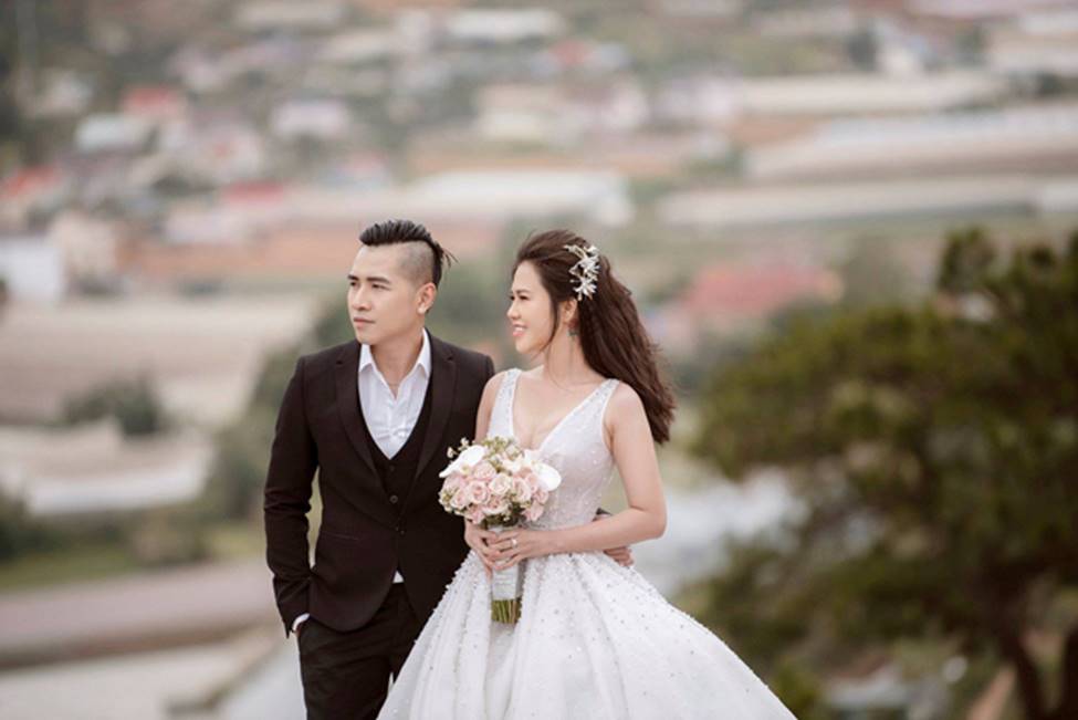 Chị gái diện váy cưới quá nóng bỏng, nữ hoàng nội y cũng phải ghen tỵ-18