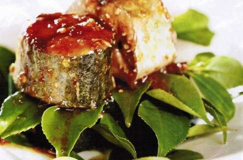 Kho với thứ lá này cá hết tanh lại thơm ngon khó cưỡng-1