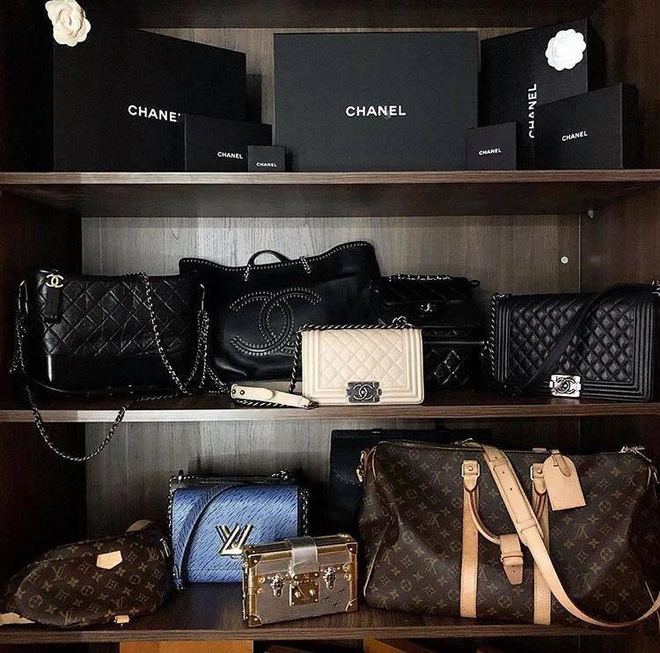 Hoa hậu Kỳ Duyên khoe phòng ngập tràn hàng hiệu, không còn chỗ để-2