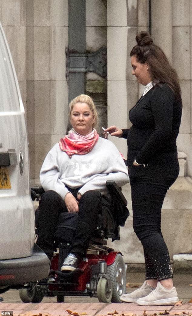 Bị liệt vì yêu quá đà gẫy cả giường, bà cô người Anh đâm đơn kiện hãng nội thất đòi đền 23 tỷ đồng-1