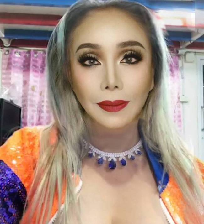 Nữ đại gia đổi chồng như thay áo lại gây sốc với gương mặt V-line xinh đẹp và thân hình thon gọn đến khó tin-3