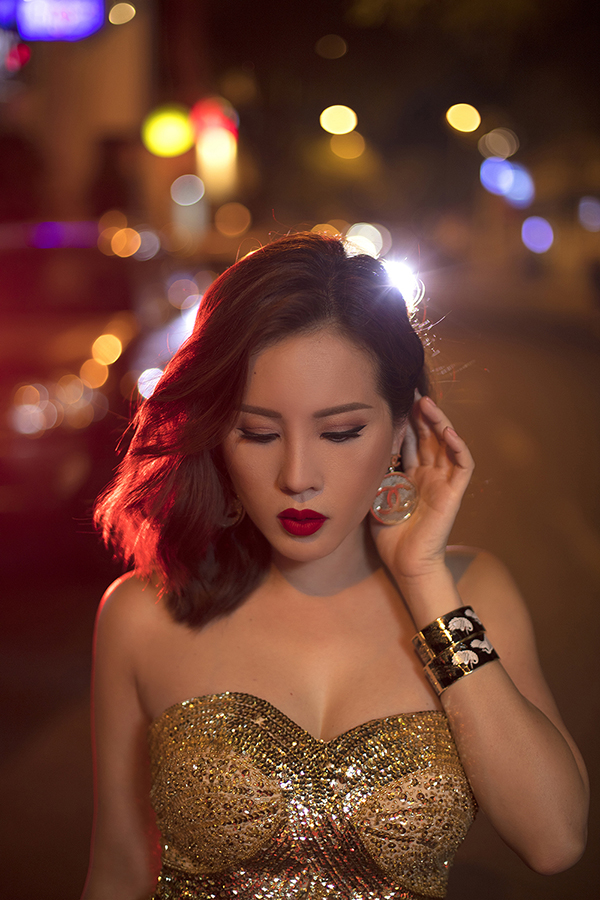 Hoa hậu Thu Hoài đậm chất đàn bà phố thị lôi cuốn và sang trọng trong bộ ảnh mới-4