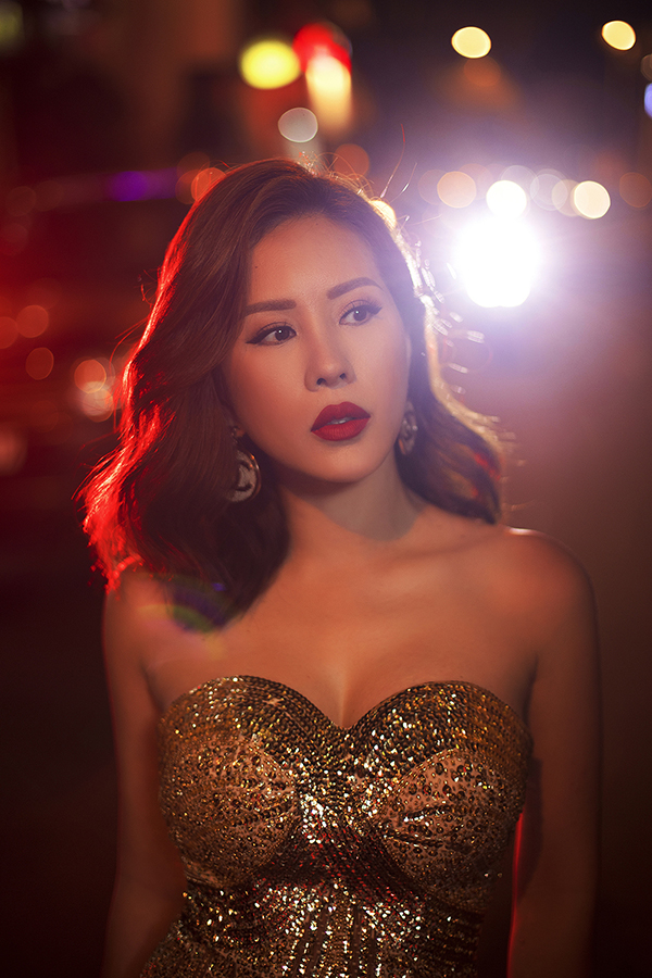 Hoa hậu Thu Hoài đậm chất đàn bà phố thị lôi cuốn và sang trọng trong bộ ảnh mới-5