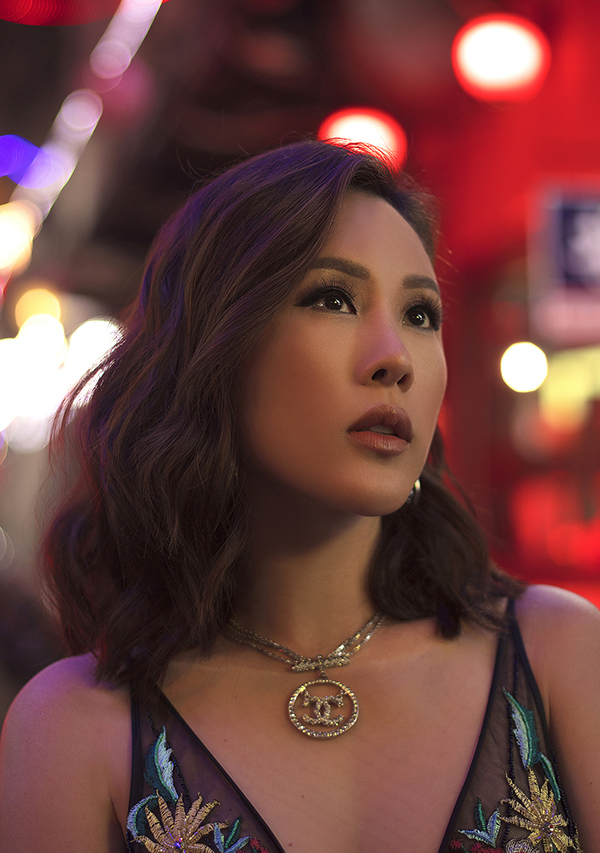 Hoa hậu Thu Hoài đậm chất đàn bà phố thị lôi cuốn và sang trọng trong bộ ảnh mới-9