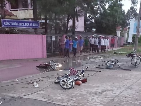 Dây điện đứt làm 6 học sinh thương vong: Học sinh ngoan, học khá