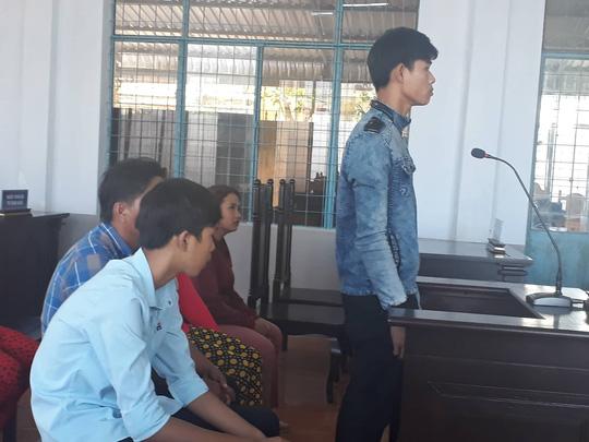 Diễn biến vụ đánh ghen như thời trung cổ ở Cà Mau: Truy người tung clip lên mạng-3