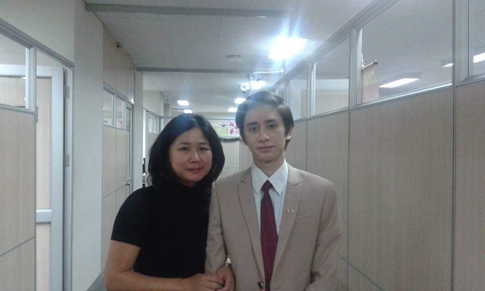 Gia thế quyền lực của MC người Nga điển trai ở VTV4-2