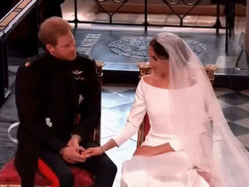 Hành động nhỏ xíu chứng tỏ Hoàng tử Harry là ông chồng cực tâm lý, chị em ghen tị với Công nương Meghan cũng phải-6