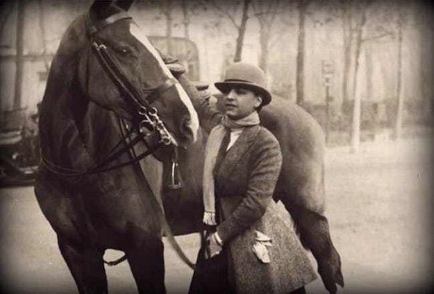 Chuyện đời khó tin của Marguerite Alibert: Từ gái lầu xanh trở thành công chúa, cuối cùng giết chồng và dám uy hiếp Hoàng gia Anh để thoát tội-7