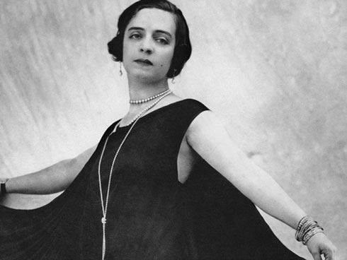 Phát hiện cặp đôi ngồi trong góc trạm tàu điện ngầm, tưởng cảnh yêu đương lãng mạn nhưng hóa ra là vụ uy hiếp nguy hiểm như phim hành động-4