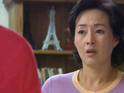 Mẹ chồng không cho tôi bước chân vào nhà vì đã gửi con cho bà để cùng chồng đi du lịch-3