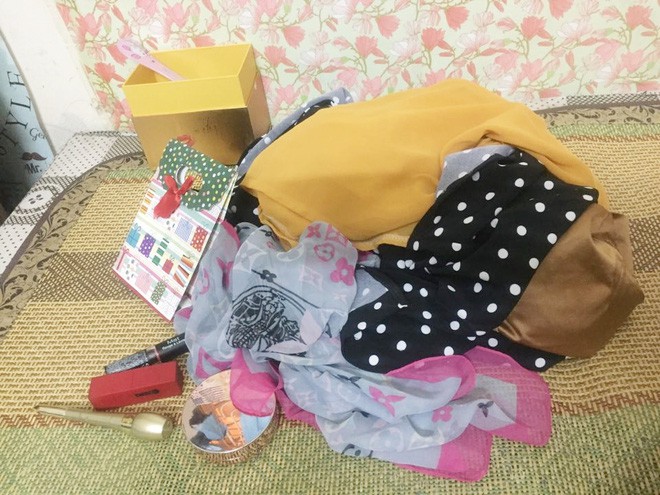 Sau chia tay, thanh niên đòi lại váy đã tặng, xin nốt tiền từng mua trà sữa cho bạn gái-3