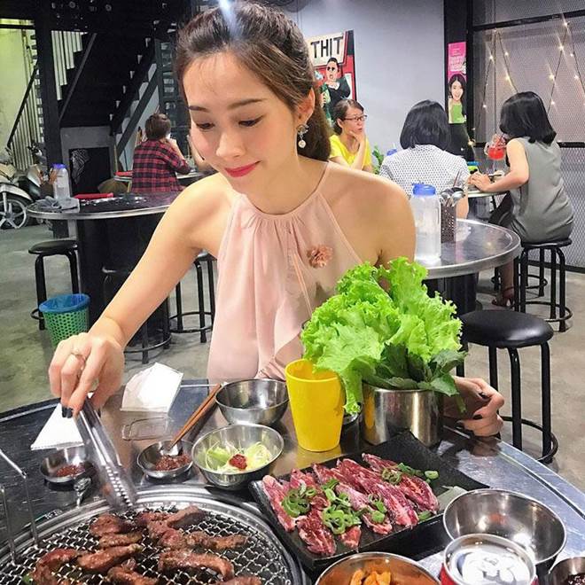 Lấy chồng đại gia nhưng Hoa hậu Đặng Thu Thảo vẫn tiết kiệm, diện đi diện lại đồ cũ-16