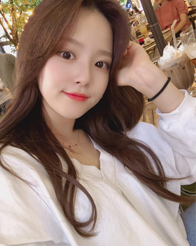 Chăm da mùa lạnh: Hóa ra phải bôi serum và kem dưỡng lúc da đang ẩm thì mới có hiệu quả hoàn toàn-3