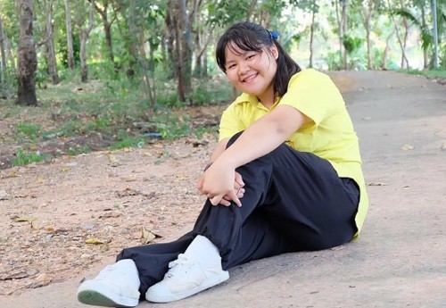 Quá trình lột xác từ nặng 1 tạ xuống chỉ còn hơn 50kg của thiếu nữ Thái Lan-4