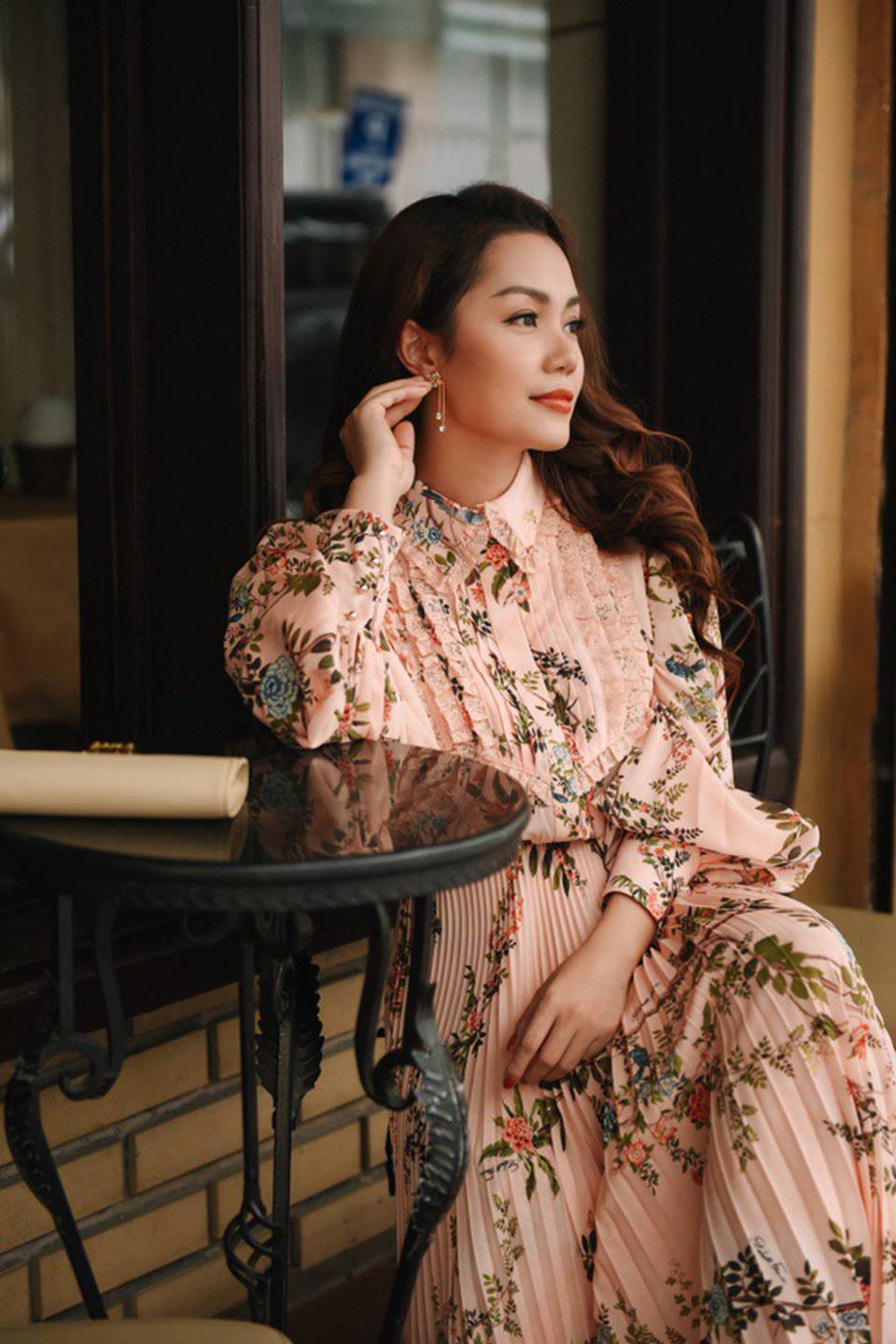 Yêu bạn trai kém tuổi, Gái một con Ngọc Anh ngày càng trẻ trung, sành điệu-1