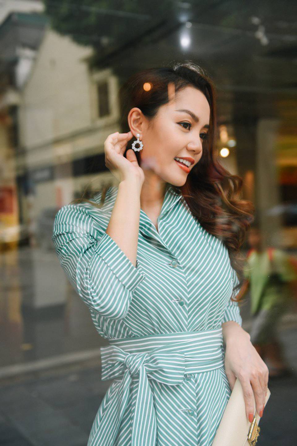 Yêu bạn trai kém tuổi, Gái một con Ngọc Anh ngày càng trẻ trung, sành điệu-5