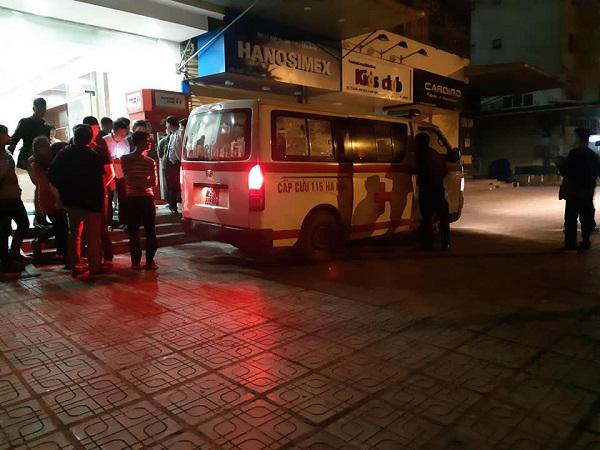 Bé sơ sinh rơi từ chung cư Linh Đàm: Cô gái trẻ nghi là mẹ cháu bé đang nằm viện-2