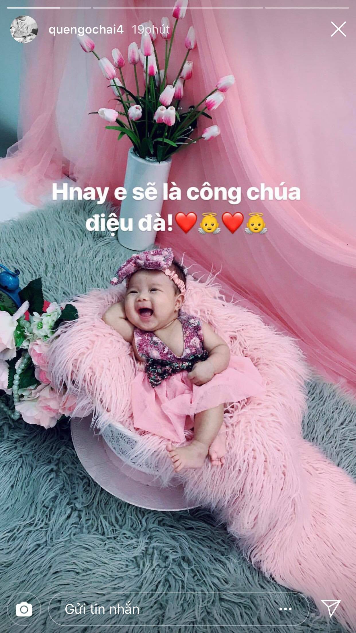 Hải Quế nhớ nhung cô công chúa điệu đà, Tiến Dũng, Quang Hải học bài chăm chỉ sau giờ tập luyện tại Hàn Quốc-1